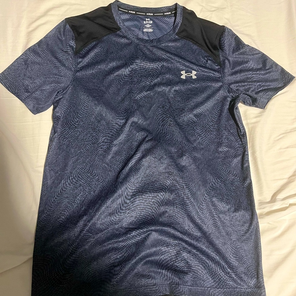 Under Armour Slim Fit Shirt Size Small